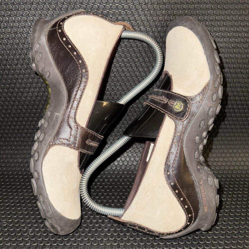 Merrell Women's Flats in Brown and Cream - Picture 5 of 8